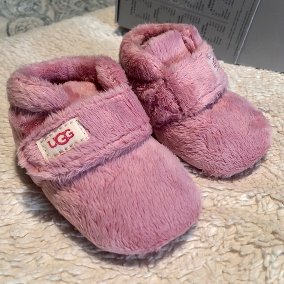 Infant UGG boot - Picture 2 of 5